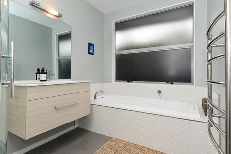 Photo of property in 19 Winslow Court, Huntington, Hamilton, 3210