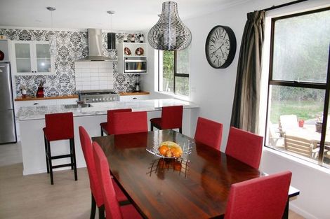 Photo of property in 9 Copinsha Street, Palmerston, 9430