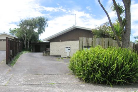 Photo of property in 2/5 Abelia Place, Papatoetoe, Auckland, 2025