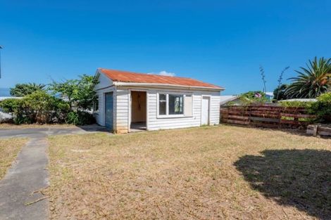 Photo of property in 11 Jane Street, Waikanae Beach, Waikanae, 5036