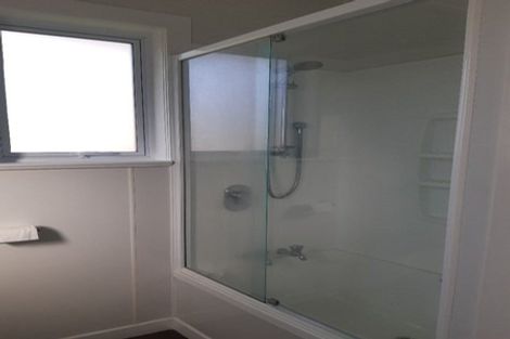 Photo of property in 2/66 Wellington Street, Howick, Auckland, 2014