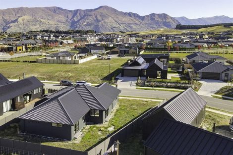 Photo of property in 22 Rua Street, Albert Town, Wanaka, 9305