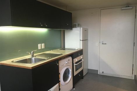 Photo of property in Urbane Apartments, 44/29 Webb Street, Mount Cook, Wellington, 6011