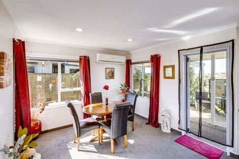 Photo of property in 270a Kennedy Road, Onekawa, Napier, 4110