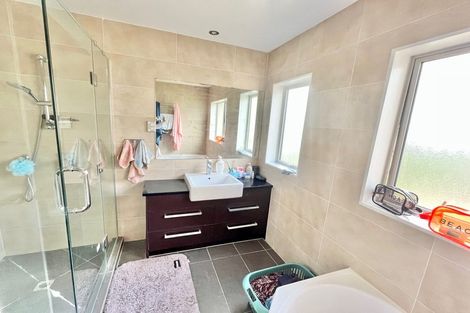 Photo of property in 92a Schnapper Rock Road, Schnapper Rock, Auckland, 0632