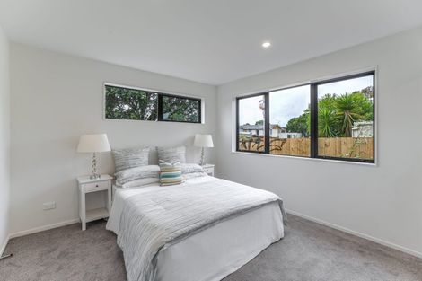 Photo of property in 40d Innismara Avenue, Wattle Downs, Auckland, 2103