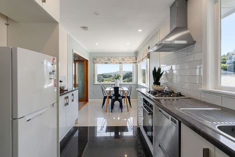 Photo of property in 100 Rakau Road, Hataitai, Wellington, 6021