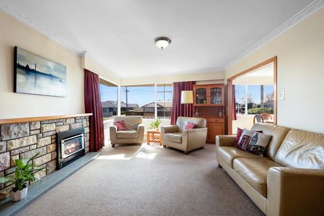 Photo of property in 5 Smith Road, Merrilands, New Plymouth, 4312