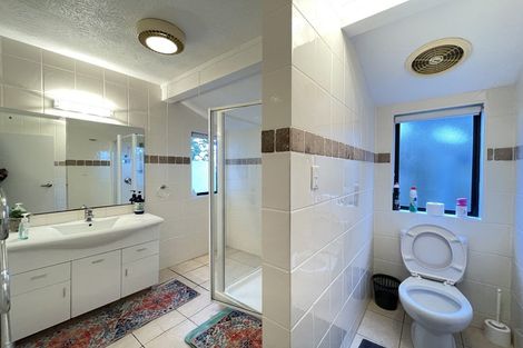 Photo of property in 947 East Coast Road, Torbay, Auckland, 0630