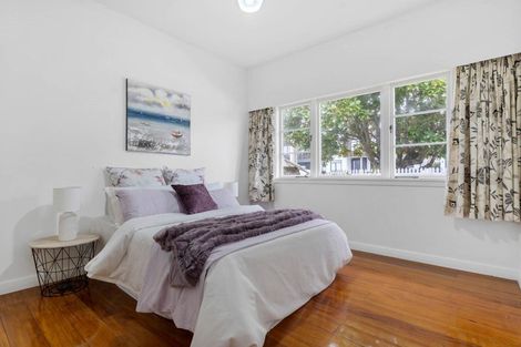 Photo of property in 1/91 Nile Road, Milford, Auckland, 0620