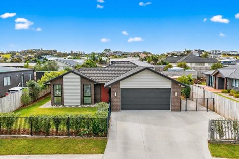 Photo of property in 36 Marram Place, Mangawhai Heads, Mangawhai, 0505