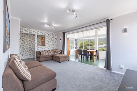 Photo of property in 3 Benge Crescent, Clouston Park, Upper Hutt, 5018