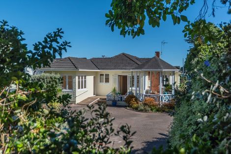 Photo of property in 1/26 Queens Parade, Devonport, Auckland, 0624