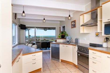 Photo of property in 234 Whirinaki Road, Eskdale, Napier, 4182