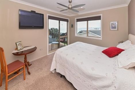 Photo of property in 49a Torkar Road, Clarks Beach, 2122