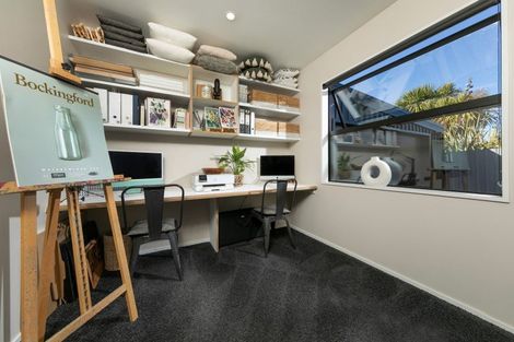 Photo of property in 21 Hewson Crescent, Lake Hawea, Wanaka, 9382