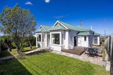 Photo of property in 17 Carnarvon Street, Belleknowes, Dunedin, 9011