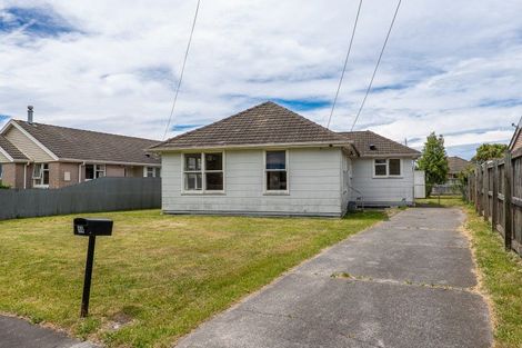 Photo of property in 14 Ealing Street, Northcote, Christchurch, 8052