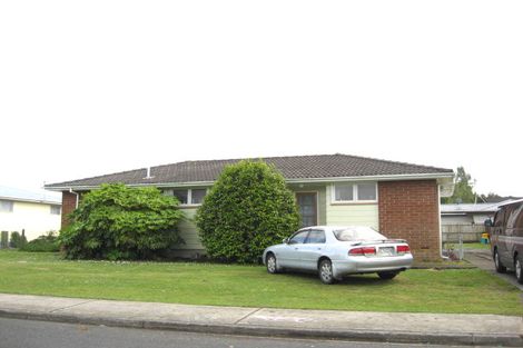 Photo of property in 154 Chichester Drive, Rosehill, Papakura, 2113