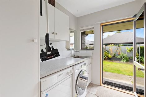 Photo of property in 21 Tivoli Place, Bishopdale, Christchurch, 8053