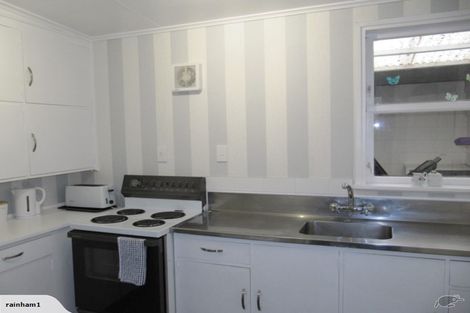 Photo of property in 10 Alexander Street, Awapuni, Palmerston North, 4412