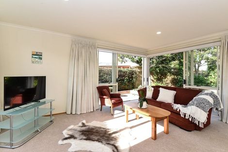 Photo of property in 12 Fencourt Place, Rototuna North, Hamilton, 3210