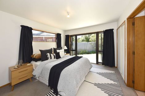 Photo of property in 2/310 Withells Road, Avonhead, Christchurch, 8042