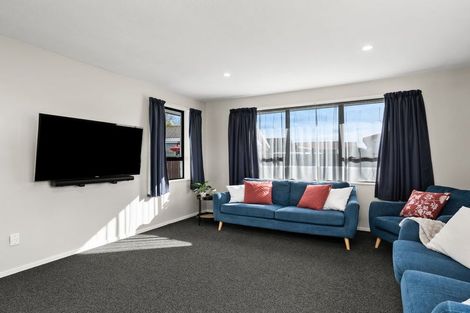 Photo of property in 83 Arcon Drive, Broomfield, Christchurch, 8042
