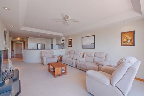 Photo of property in The Sands Apartments, 10/47 The Strand, Takapuna, Auckland, 0622