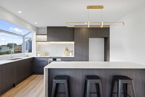 Photo of property in 283 Cannon Hill Crescent, Mount Pleasant, Christchurch, 8081