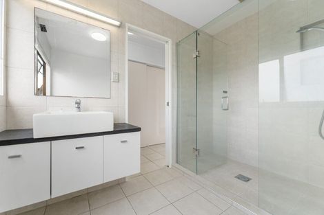 Photo of property in 3/63a Norwood Road, Bayswater, Auckland, 0622