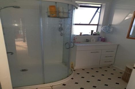 Photo of property in 19 Gloag Street, Waverley, 4510