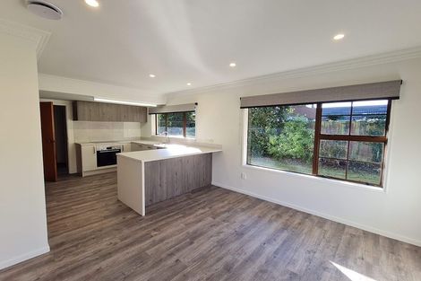 Photo of property in 2/70 Parkstone Avenue, Ilam, Christchurch, 8041