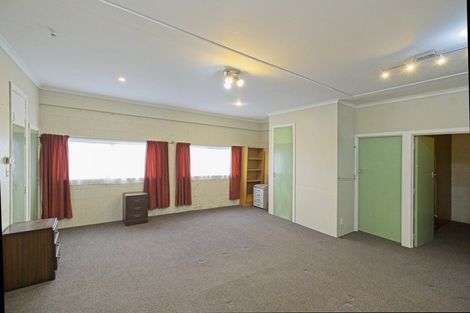 Photo of property in 270 High Street, Eltham, 4322