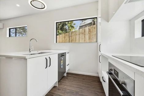 Photo of property in 60 Ramwall Place, Weymouth, Auckland, 2103