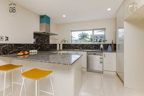 Photo of property in 61a Halver Road, Hillpark, Auckland, 2102
