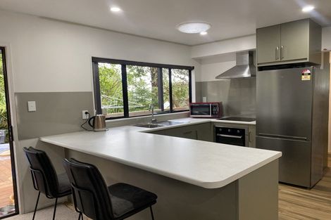 Photo of property in 2/128 Manuka Road, Bayview, Auckland, 0629