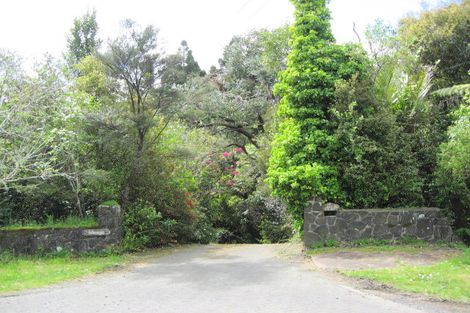 Photo of property in 77 Te Henga Road, Waitakere, Henderson, 0781