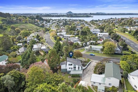 Photo of property in 77 Resolution Road, Welcome Bay, Tauranga, 3112