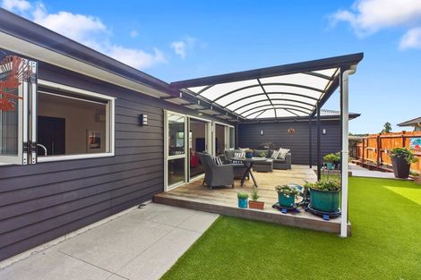 Photo of property in 69 Bathurst Crescent, Pyes Pa, Tauranga, 3112