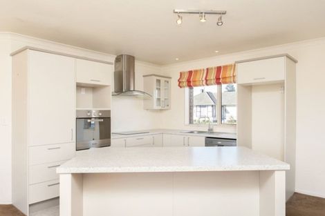 Photo of property in 28 Landy Street, Dallington, Christchurch, 8061