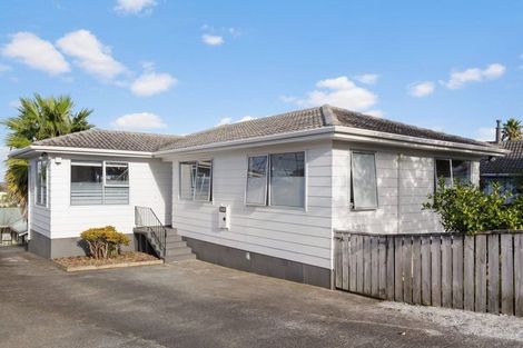 Photo of property in 23 Cherry Tree Place, Massey, Auckland, 0614