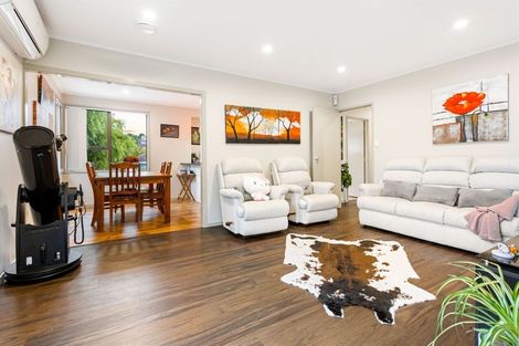 Photo of property in 154 Solar Road, Glen Eden, Auckland, 0602
