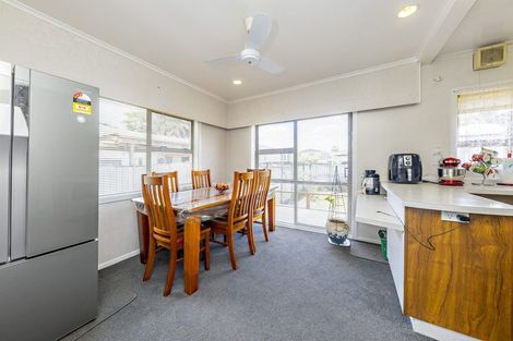 Photo of property in 18 Cameron Street, Papakura, 2110