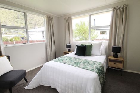 Photo of property in 94 Gordon Street, Kurow, 9435