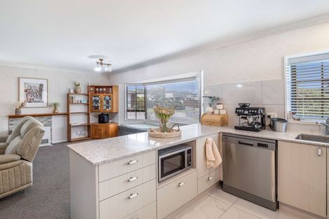 Photo of property in 5 Hampton Place, Springvale, Whanganui, 4501