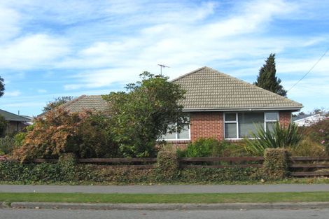 Photo of property in 7 Middlepark Road, Sockburn, Christchurch, 8042