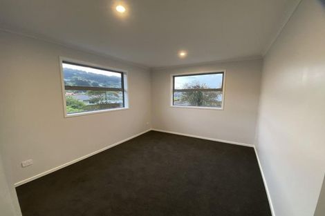Photo of property in 5a Hinau Street, Tawa, Wellington, 5028