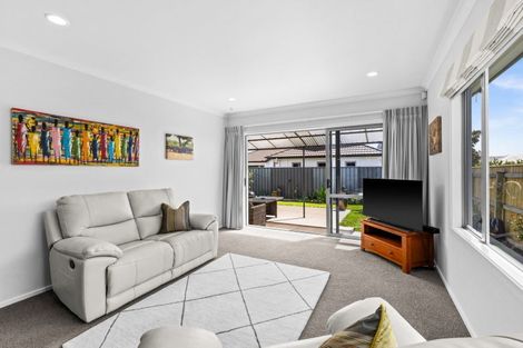 Photo of property in 79 Russell Robertson Drive, Havelock North, 4130