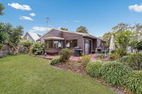 Photo of property in 12 Ensign Place, Flagstaff, Hamilton, 3210